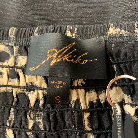 LAST CHANCE Akiko small silk mini dress - Picture 7 of 8